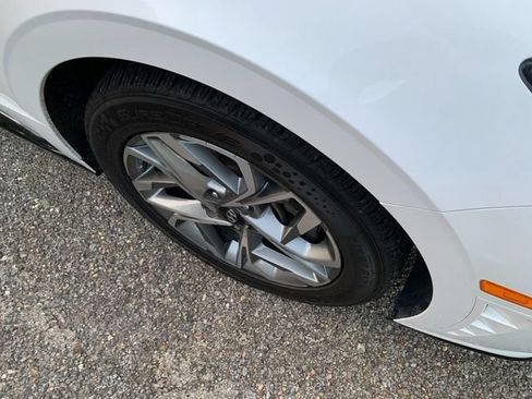 Certified 2023 Hyundai Sonata SEL w/ Convenience Package FWD image 5