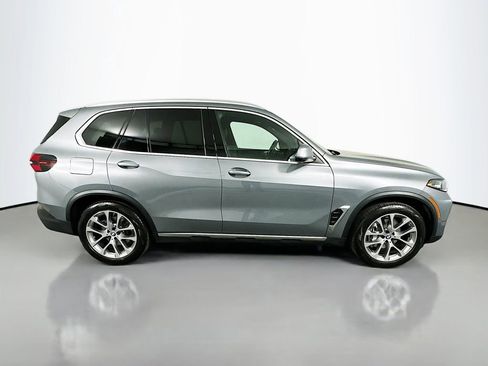 Certified 2024 BMW X5 xDrive40i w/ Parking Assistance Package image 4