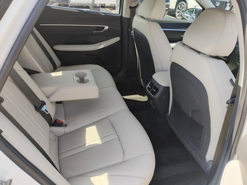 Used 2023 Hyundai Sonata Limited w/ Cargo Package FWD image 33