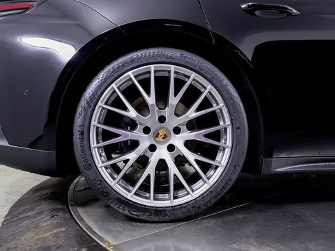 New 2025 Porsche Panamera 4 image 20