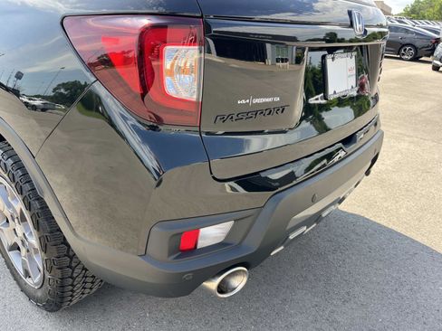 Used 2024 Honda Passport TrailSport image 10