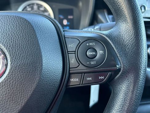Used 2022 Toyota Corolla LE image 17