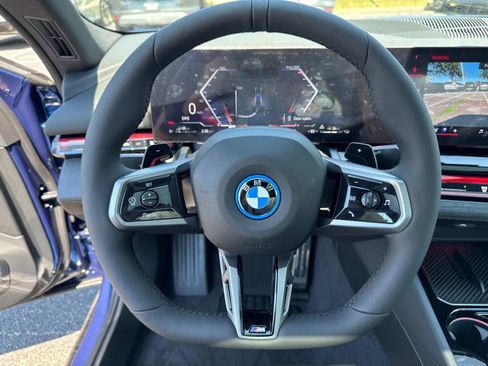 New 2026 BMW 550e xDrive AWD/4WD image 27