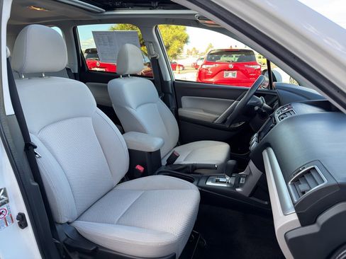 Used 2017 Subaru Forester 2.5i Premium w/ All-Weather Package image 14