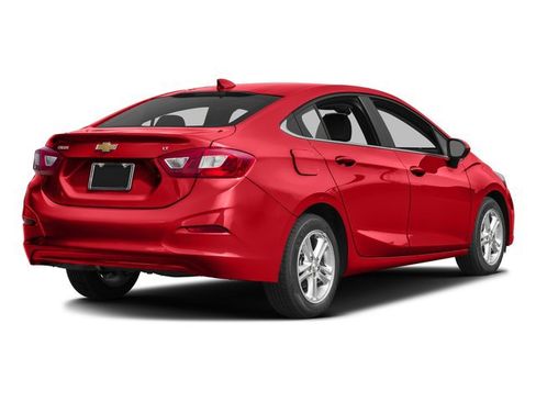 Used 2017 Chevrolet Cruze LT w/ Convenience Package FWD image 3