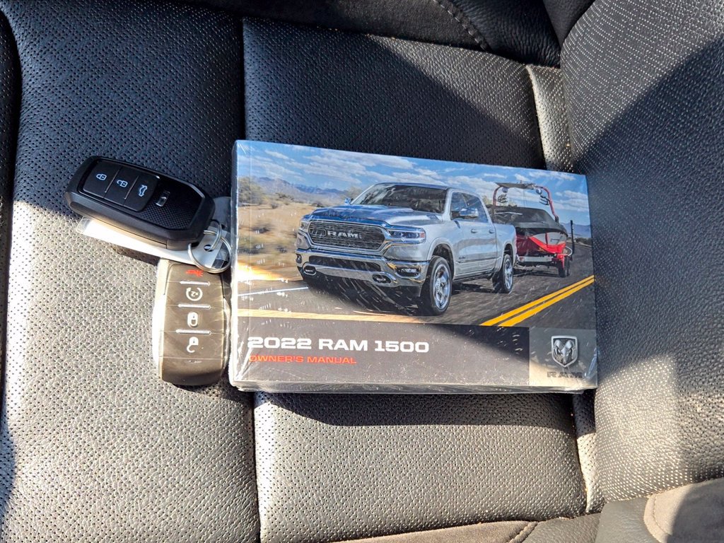 Used 2022 RAM 1500 Laramie AWD/4WD image 11