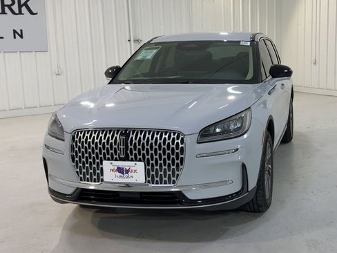 New 2026 Lincoln Corsair Premiere image 4