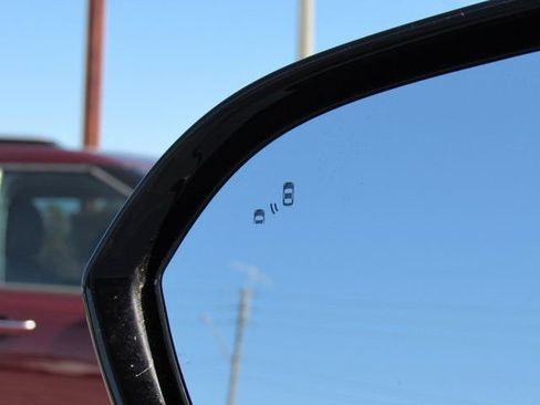 Used 2023 Lincoln Corsair Reserve FWD image 21