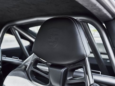 Used 2018 Porsche 911 GT3 w/ Sport Chrono Package RWD image 40