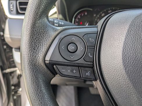 Used 2023 Toyota RAV4 XLE w/ Convenience Package FWD image 31