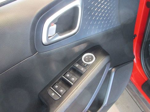 Used 2025 Kia Soul EX image 27