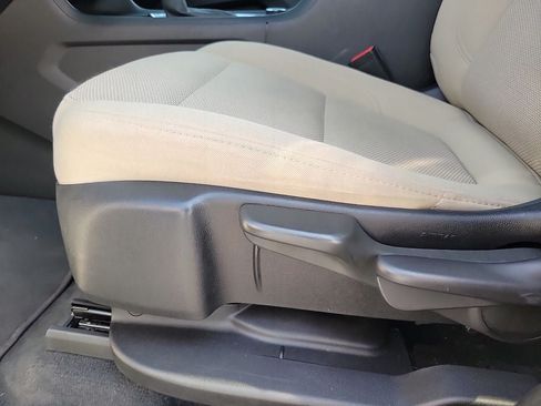 Used 2023 Chevrolet Traverse LS FWD image 13