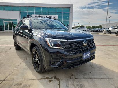 New 2026 Volkswagen Atlas Cross Sport SEL R-Line