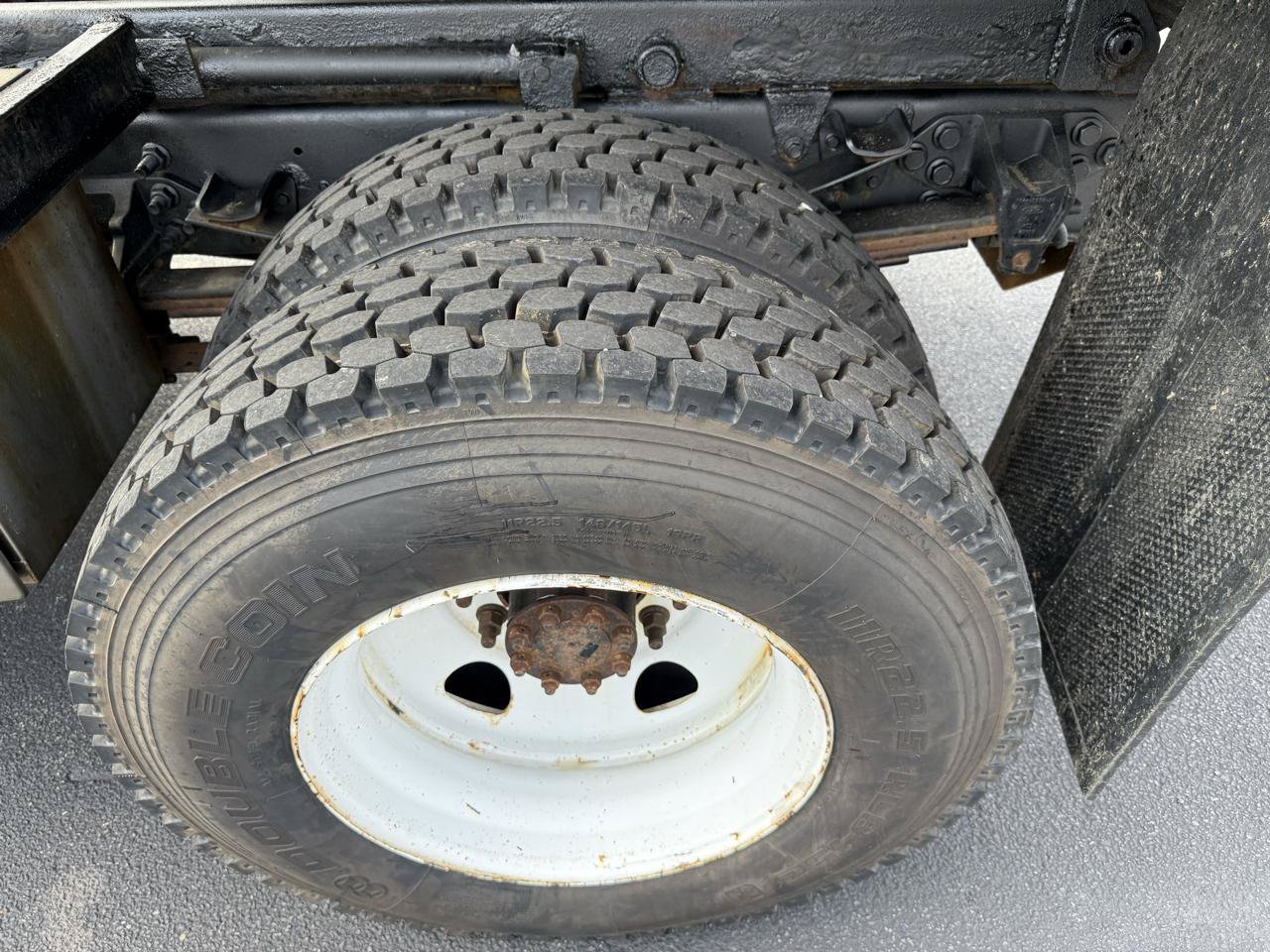 Used 2019 Ford F650 2WD Regular Cab Super Duty image 8