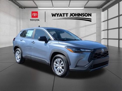 New 2026 Toyota Corolla Cross L image 7