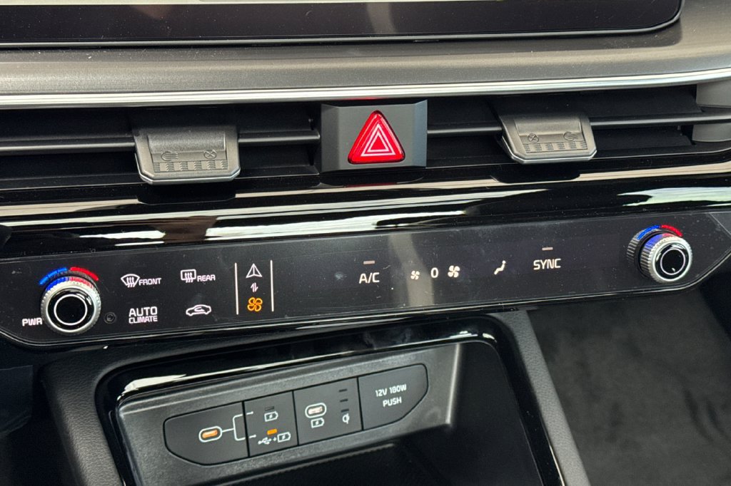 New 2027 Kia K5 GT-Line AWD/4WD image 22