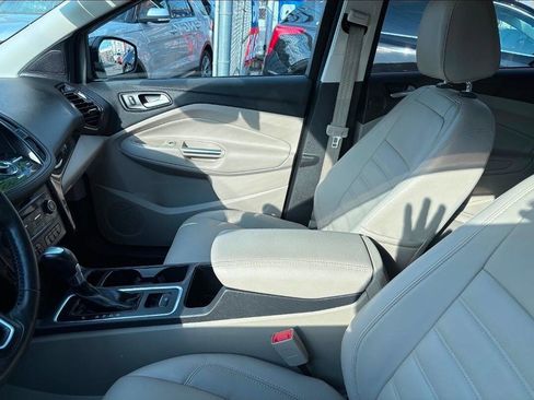 Used 2017 Ford Escape Titanium w/ Equipment Group 301A image 7