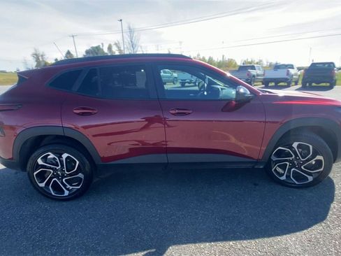 Certified 2024 Chevrolet Trax RS image 9