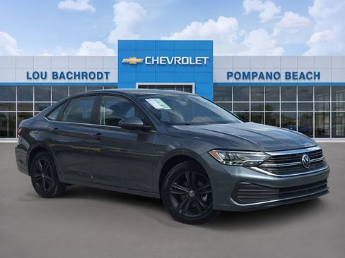 Used 2022 Volkswagen Jetta SE w/ Panoramic Sunroof Package FWD image 1