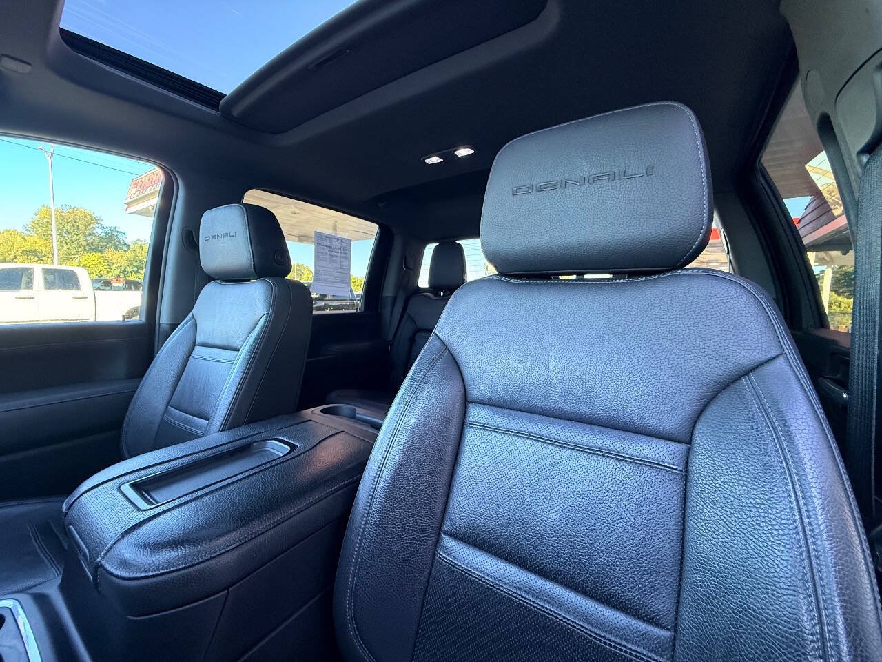 Used 2020 GMC Sierra 2500 Denali w/ Denali Ultimate Package AWD/4WD image 36