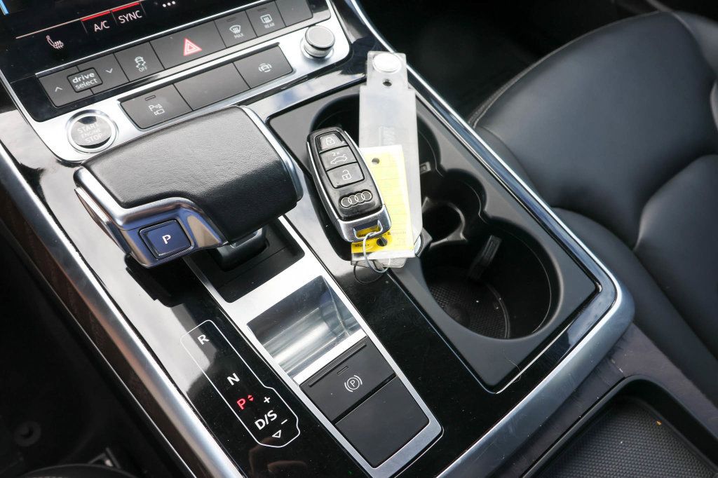 Used 2021 Audi Q8 Premium w/ Convenience Package AWD/4WD image 22