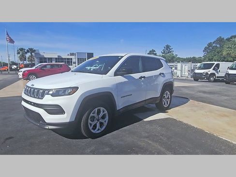 Used 2025 Jeep Compass Sport AWD/4WD image 39