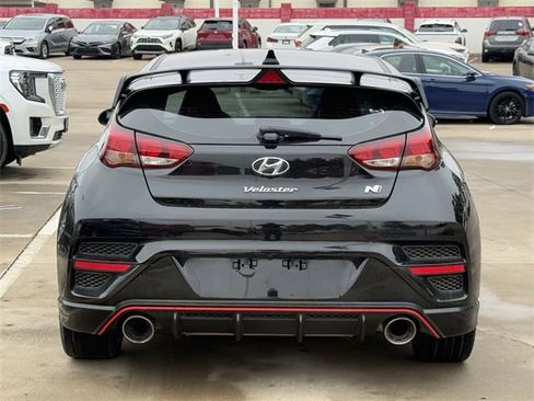Used 2022 Hyundai Veloster N image 5
