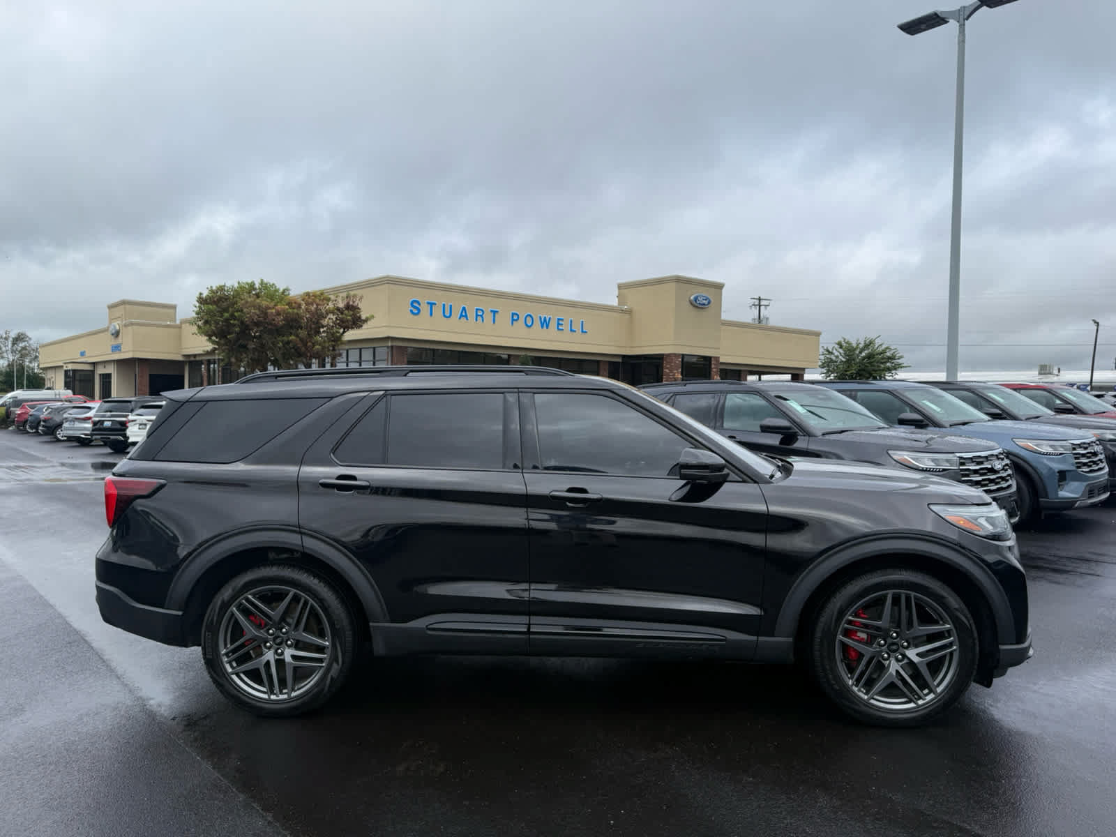 Used 2025 Ford Explorer ST w/ Sun And Sound Package AWD/4WD image 21