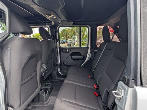 Certified 2022 Jeep Wrangler Unlimited Sport image 13
