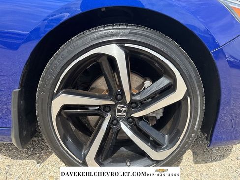 Used 2018 Honda Accord Sport image 12