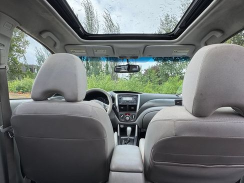 Used 2012 Subaru Forester 2.5X Premium AWD/4WD image 27