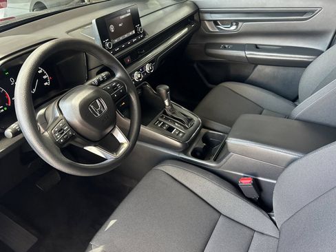 Used 2025 Honda CR-V LX image 10