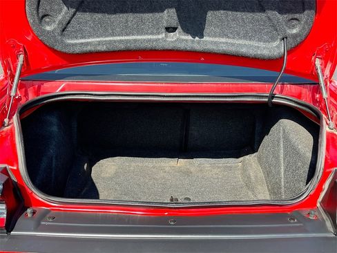 Used 2021 Dodge Challenger R/T w/ Blacktop Package image 24