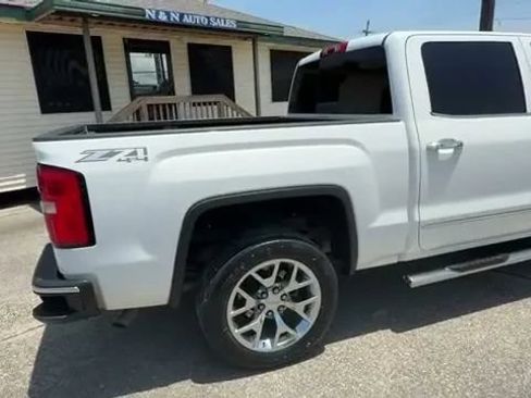 Used 2014 GMC Sierra 1500 SLT w/ SLT Crew Cab Value Package AWD/4WD image 32