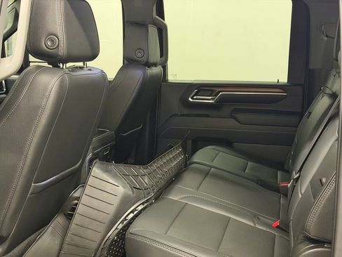 Certified 2024 GMC Sierra 3500 Denali w/ Technology Package image 37