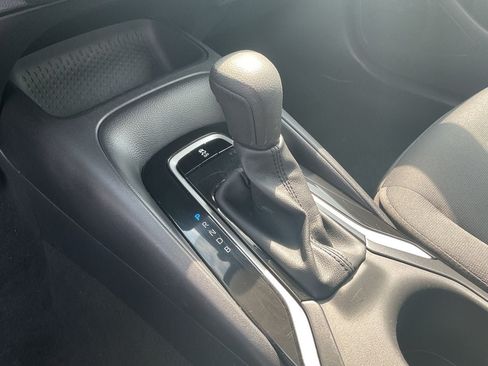 Used 2025 Toyota Corolla LE FWD image 25