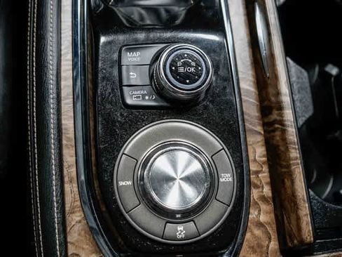 Used 2021 INFINITI QX80 Premium Select w/ All-Season Package image 23