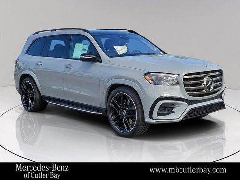 New 2026 Mercedes-Benz GLS 580 4MATIC image 1