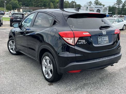 Used 2017 Honda HR-V EX image 5