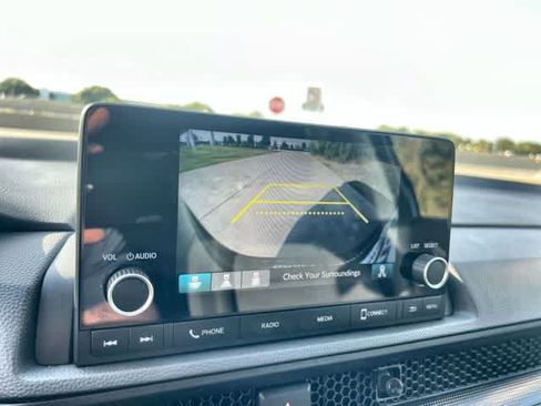 Used 2025 Honda CR-V EX image 26