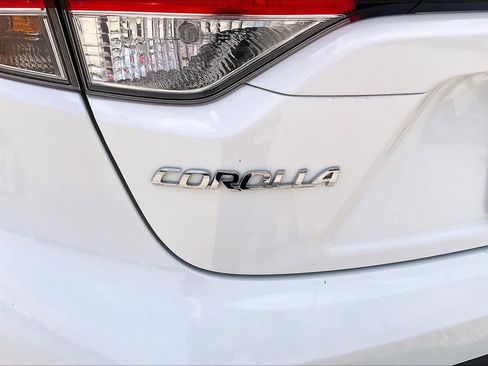 Used 2024 Toyota Corolla LE image 30