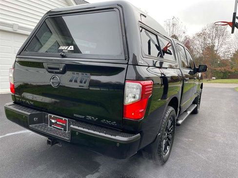 Used 2018 Nissan Titan SV w/ SV Convenience Package image 55
