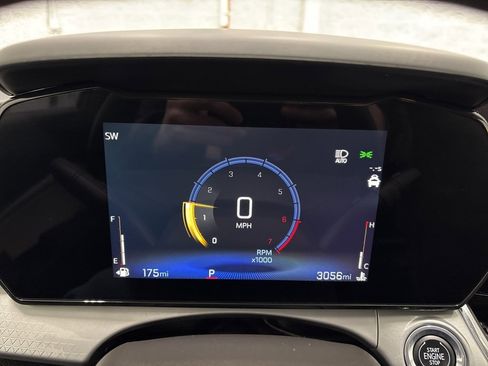 Used 2025 Chevrolet Trax LT w/ Driver Confidence Package image 32