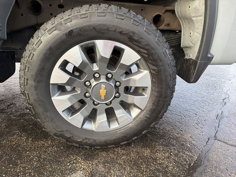 Certified 2024 Chevrolet Silverado 2500 LT w/ All Star Edition image 29