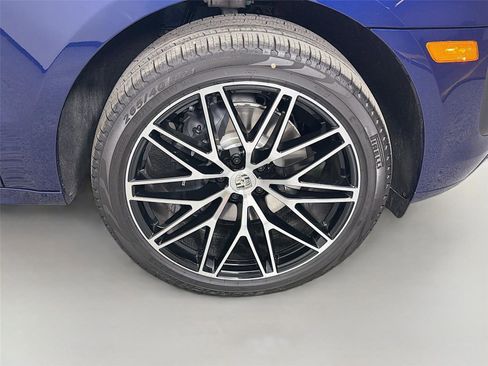 Used 2026 Porsche Macan Turbo AWD/4WD image 14