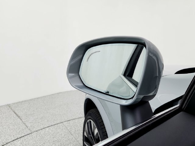 New 2026 Volvo XC90 B6 Plus w/ Protection Package Premier AWD/4WD image 23