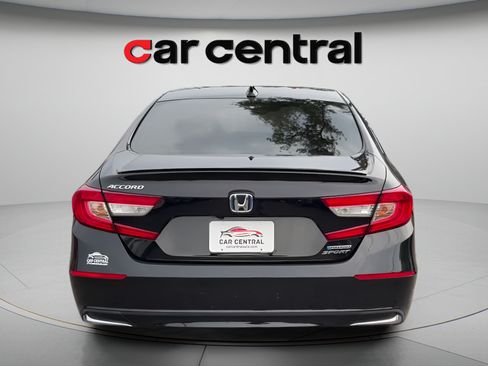 Used 2022 Honda Accord Sport image 4