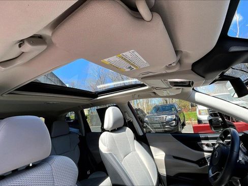 Used 2022 Subaru Forester Premium AWD/4WD image 12