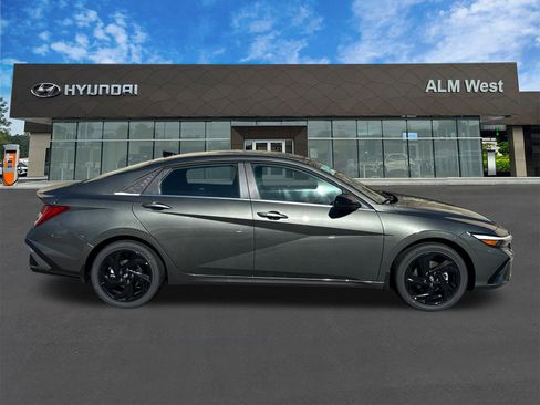 New 2026 Hyundai Elantra SEL Sport Premium w/ Cargo Package FWD image 5