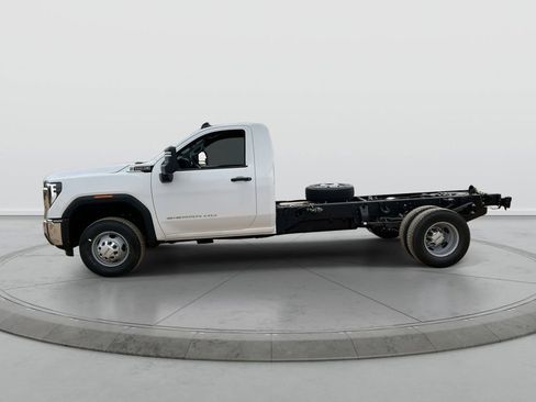New 2026 GMC Sierra 3500 Pro w/ Convenience Package RWD image 5